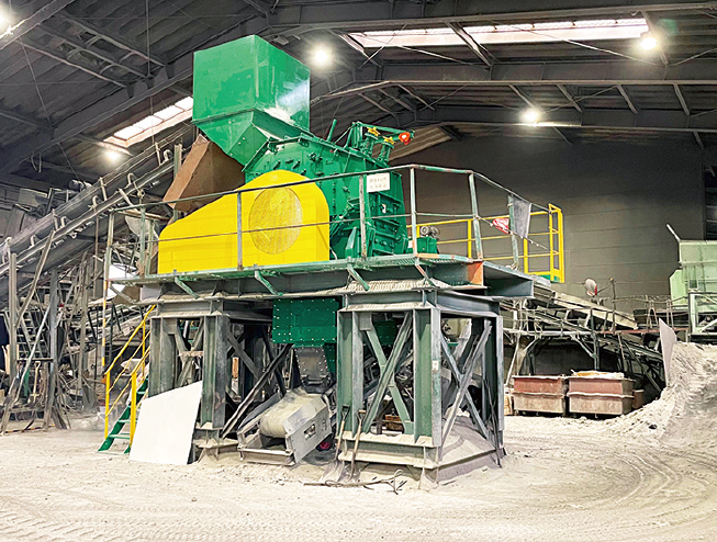 リサイクルプラント(中間処理:破砕)